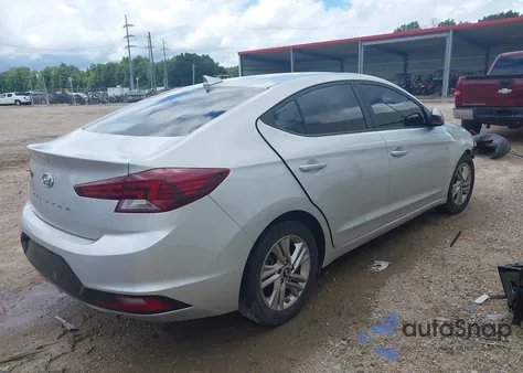 2019 Hyundai Elantra Sel z USA, uszkodzony, nr VIN 5NPD84LF4KH421677